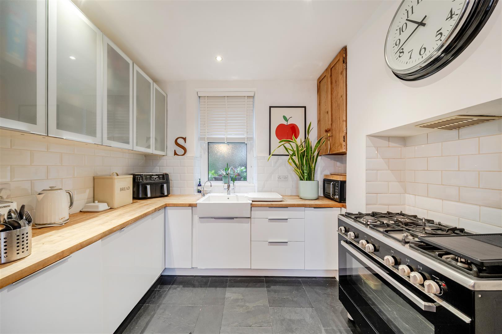 Bryn Y Don Road, Mount Pleasant, Swansea, SA1 6YA